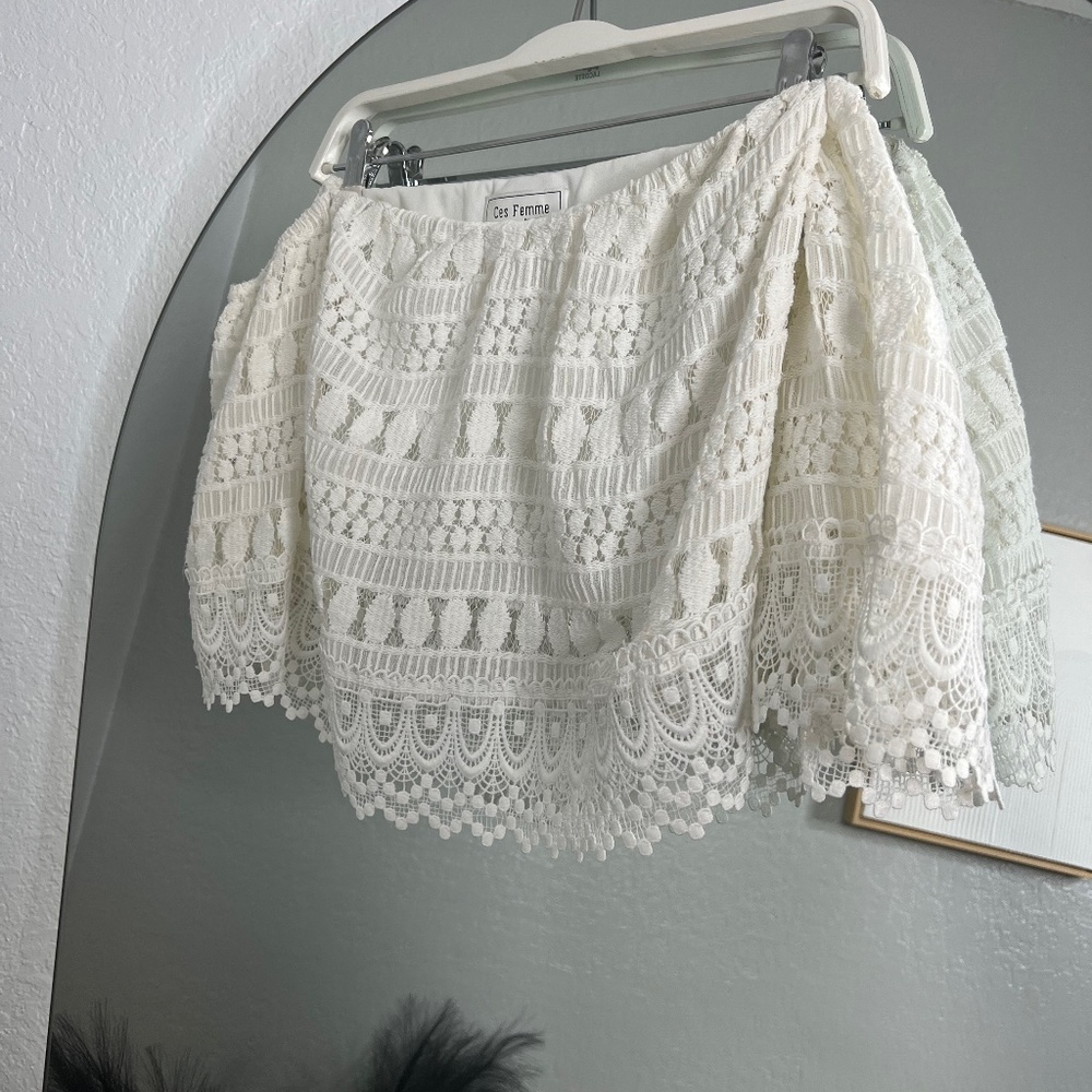 Lace Strapless Top with Sleeves